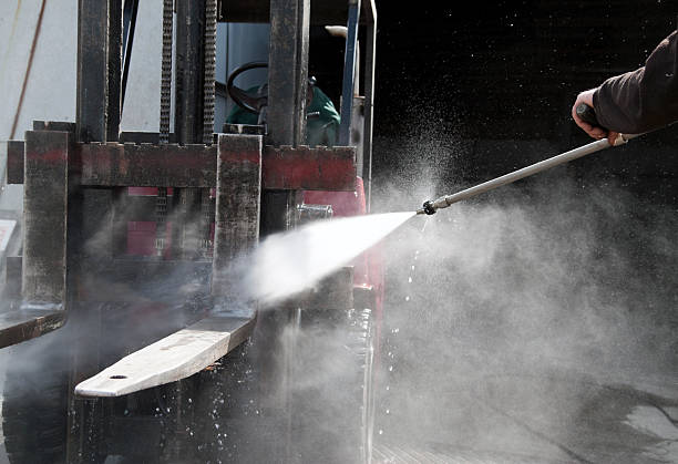 Playground Equipment Cleaning in Santa Clarita, CA